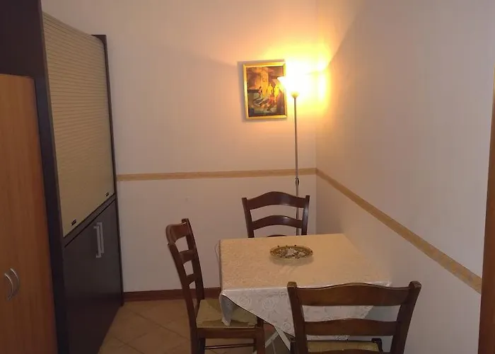 Elvira Miniscalchi بيت ضيافة Corno Alto